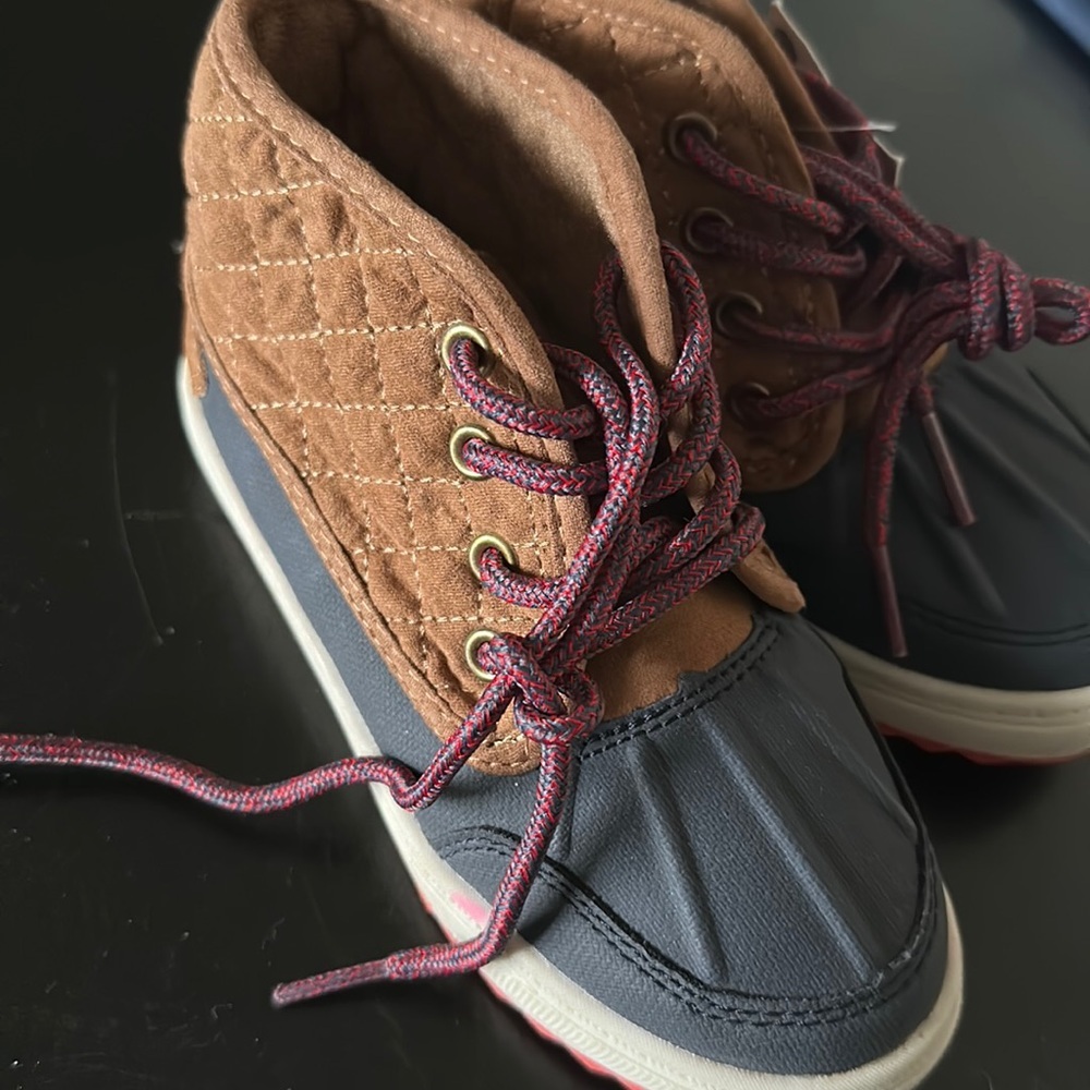 Oshkosh boots